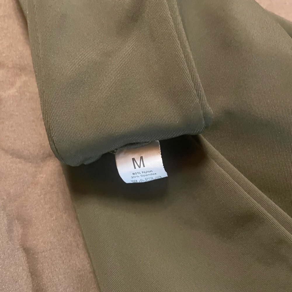 3 Bikinis - Size medium - Picture 5 of 5